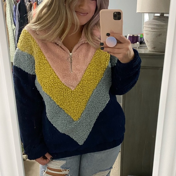 Fuzzy Color Block Pullover - Picture 2 of 3